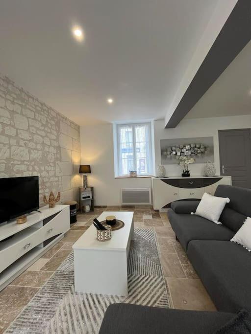 Charmante Maison De Bourg Cosy Acces Wifi Sepmes Dış mekan fotoğraf
